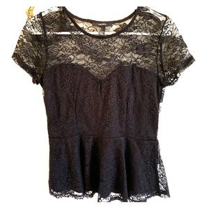 Lace sweetheart top size large